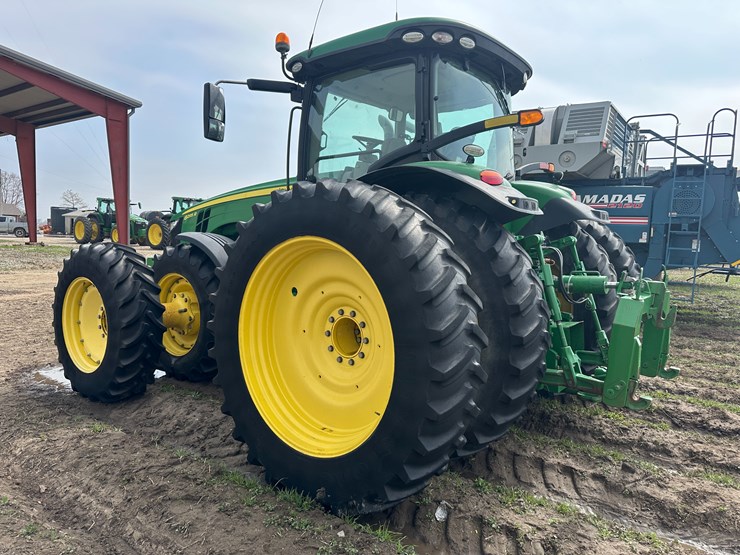 2019-john-deere-8295r-image-4