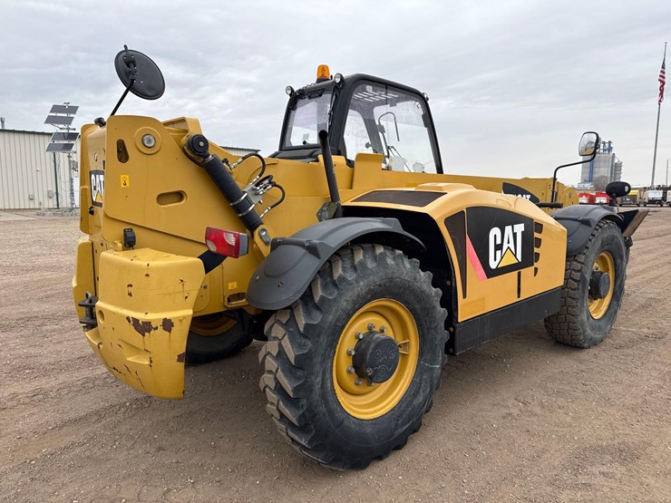 2011-caterpillar-th514-telehandler-image-5