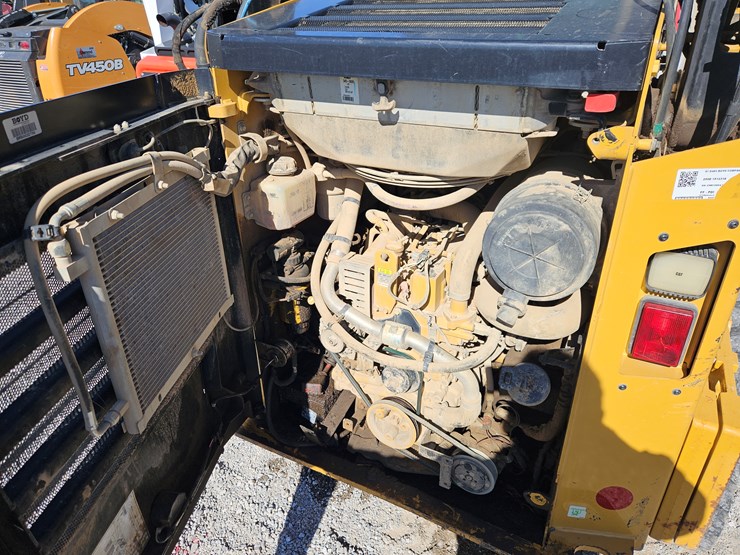 2021-caterpillar-259d3-image-20