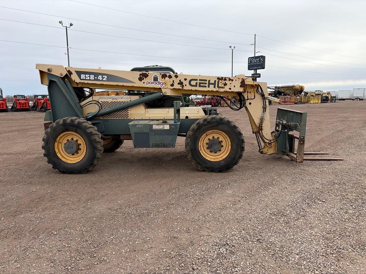 2016-gehl-rs8-42-image-4