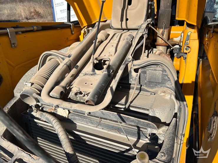 2016-jcb-3cx-image-8