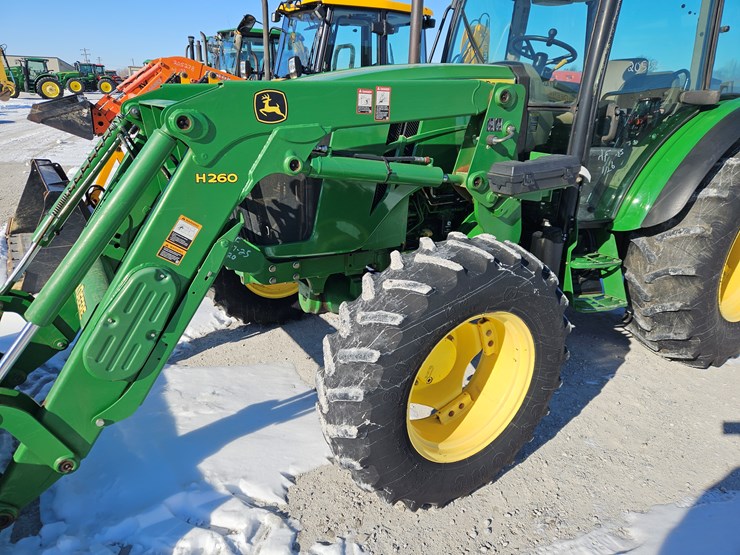 2014-john-deere-5100e-image-7