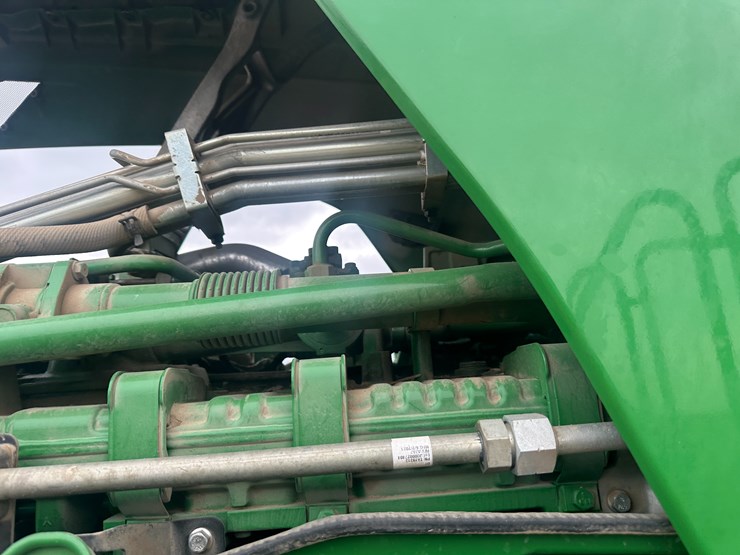 2021-john-deere-8rt-340-image-69
