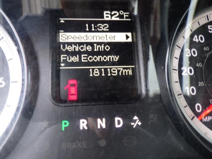 2016-dodge-1500-image-14