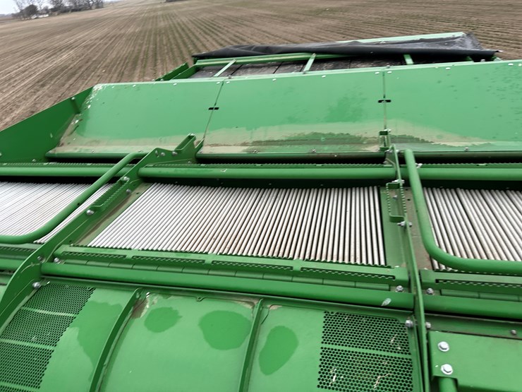 2021-john-deere-cp690-image-99