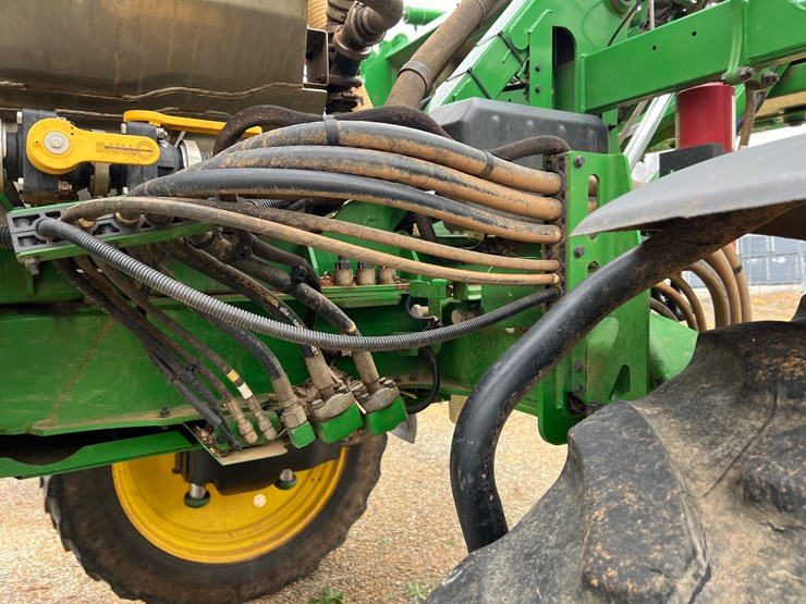 john-deere-412r-image-60