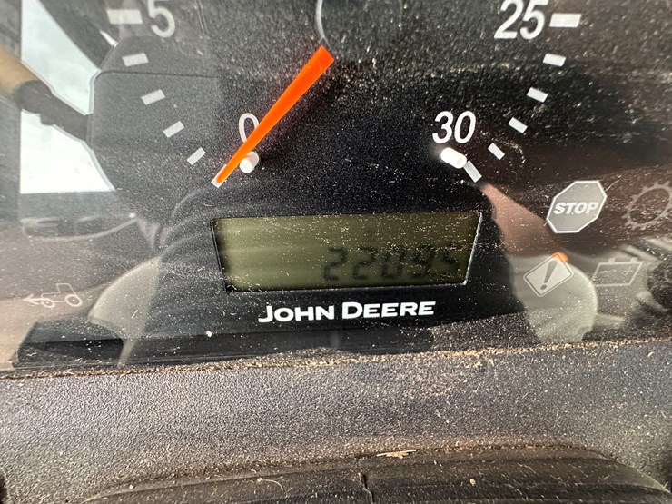 2014-john-deere-5075m-image-71