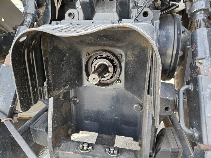 2012-case-ih-mxm120-image-9