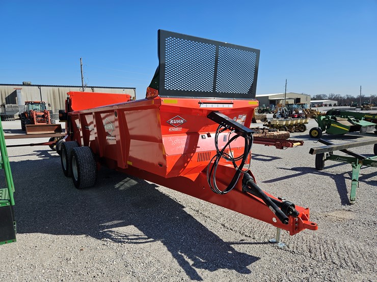 2022-kuhn-knight-ps260-image-13