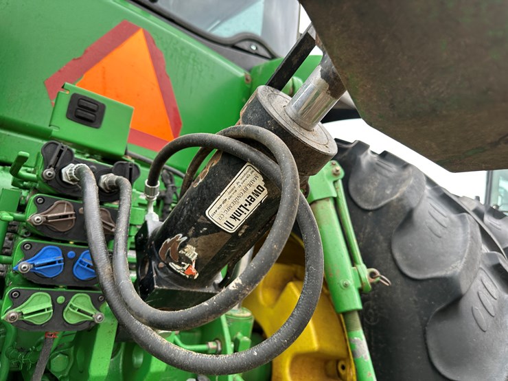 2012-john-deere-8335r-image-27