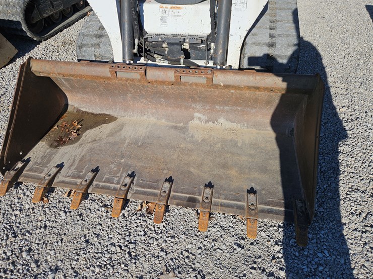 2019-bobcat-t595-image-3