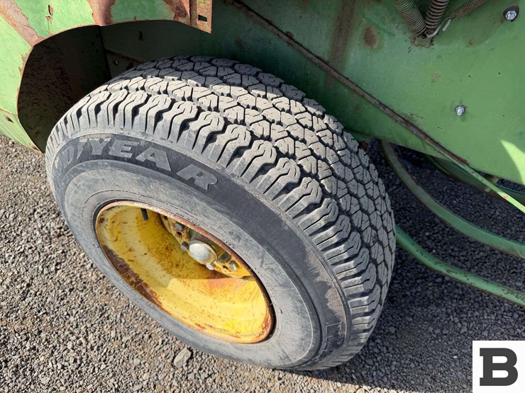 john-deere-466-image-27