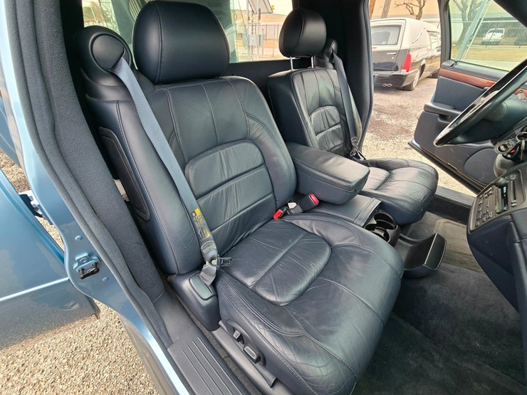 2004-cadillac-eagle-ultimate-hearse,-eagle-coachbuilders,-hearse-collector-special-image-27