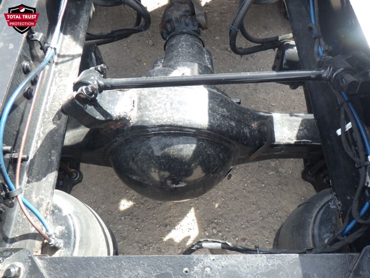 2022-freightliner-cascadia-116-image-9