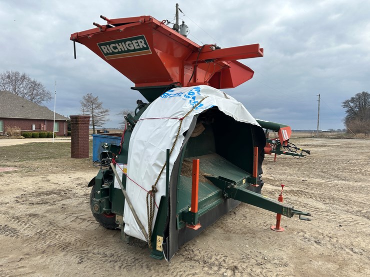 #38835-•-2017-richigher-r1090-grain-bagger-image-2