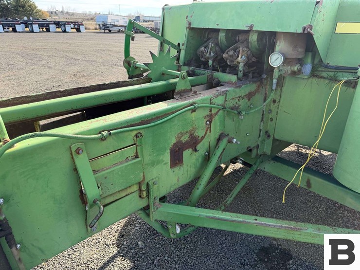 john-deere-466-image-38
