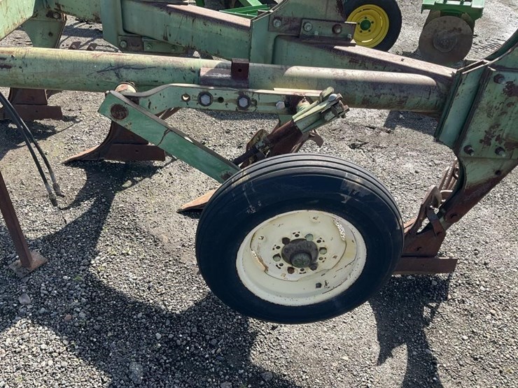 john-deere-4600-image-10