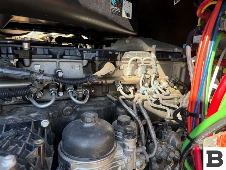 2017-freightliner-cascadia-125-image-45