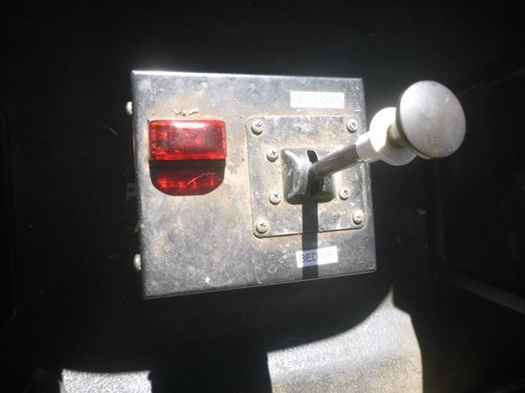 2008-international-7400-image-7