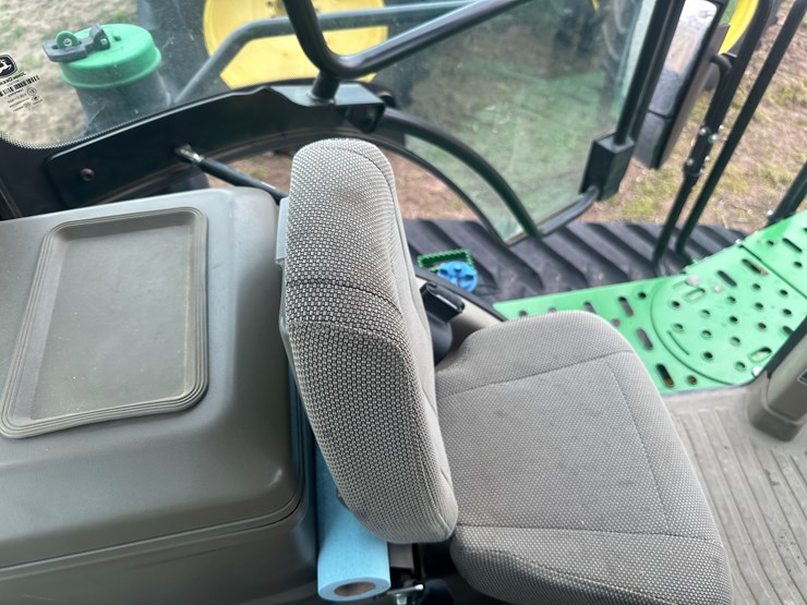 2021-john-deere-8rt-340-image-92