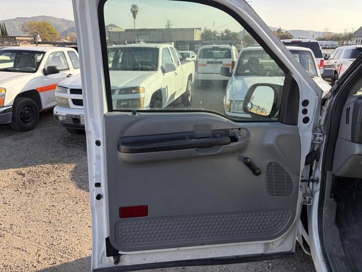 2006-ford-f250-image-10