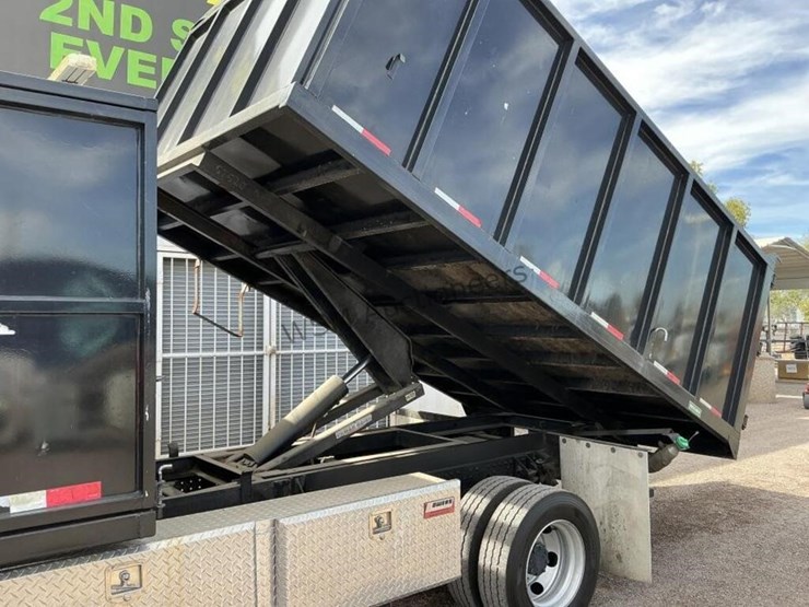 2017-mitsubishi-fuso-fe160-image-32