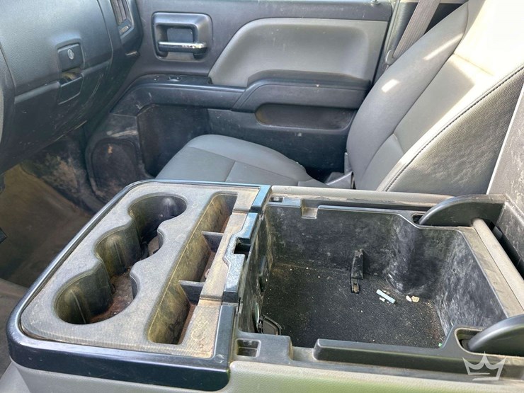 2016-chevrolet-silverado-4x4-crew-cab-pickup-truck-image-19