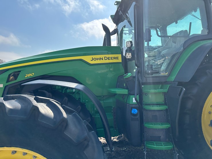 2022-john-deere-8r-280-image-35