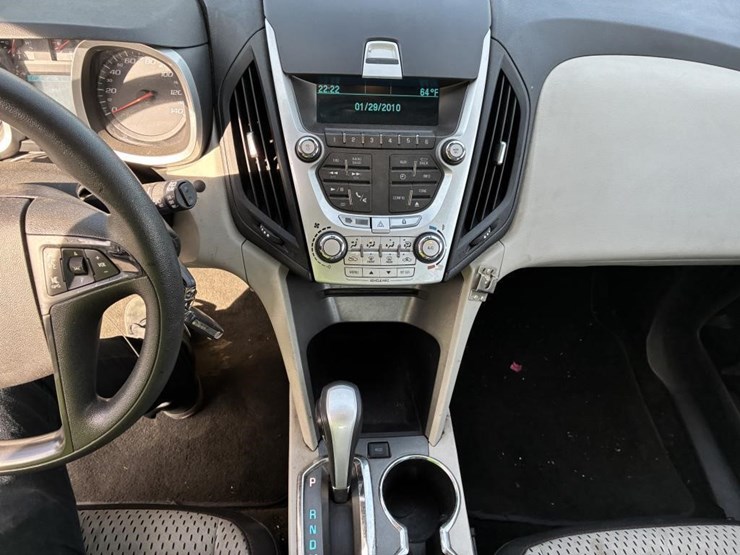 2014-chevrolet-equinox-image-16