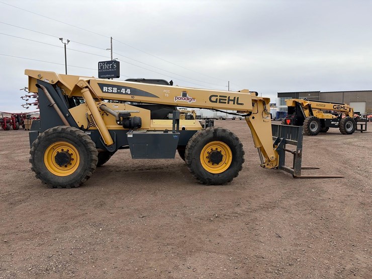 2016-gehl-rs8-44-image-4