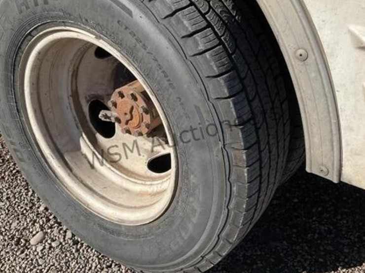 2007-ford-e450-image-9