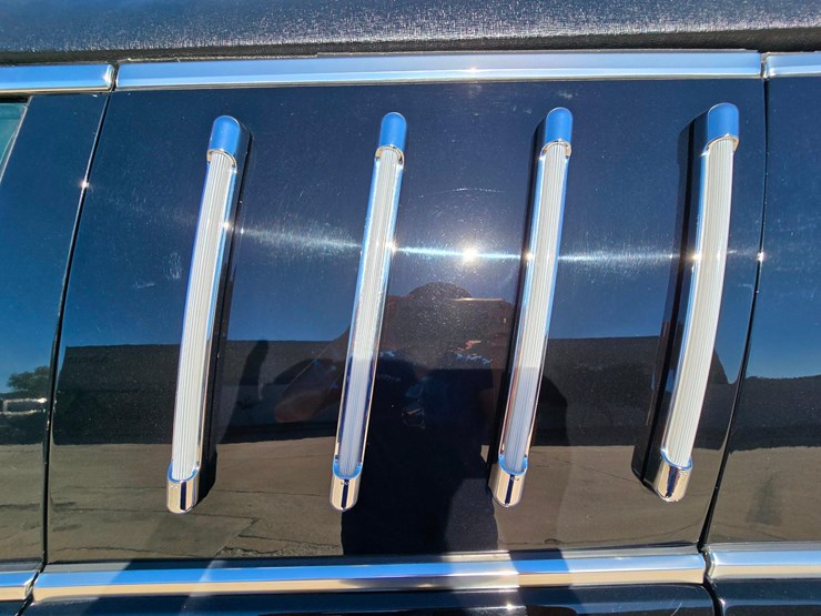 2017-cadillac-federal-70-in-limo---30,529-miles-w-premium-coachwork-by-federal-image-48