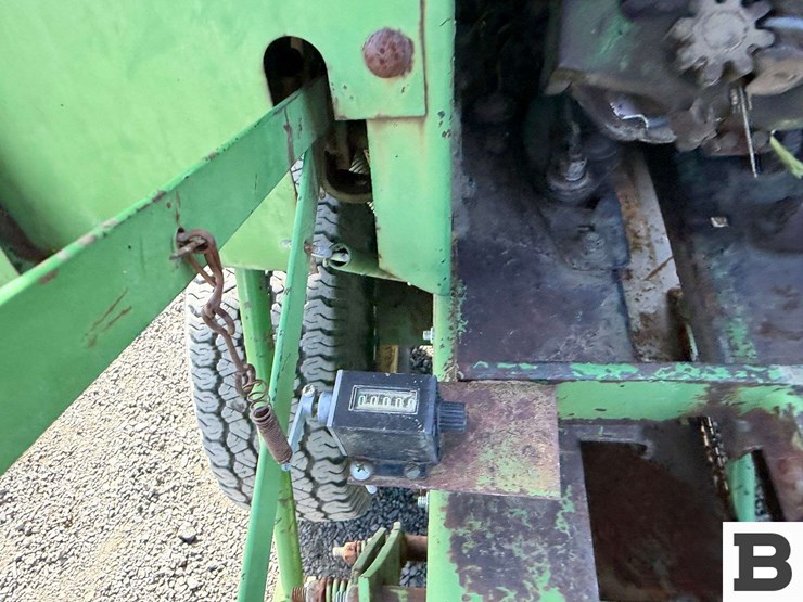 john-deere-466-image-33