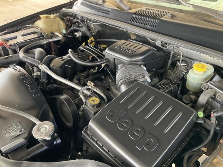 2000-jeep-grand-cherokee-laredo-image-10