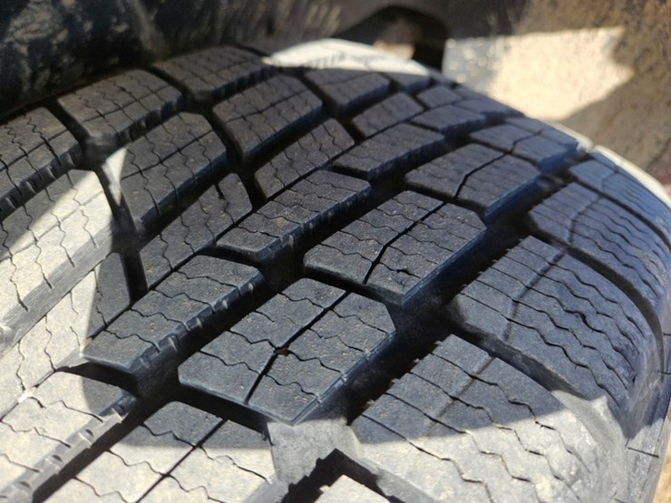 2007-gmc-envoy-slt-image-33