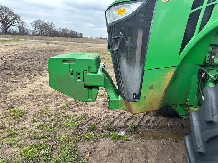 2012-john-deere-8335r-image-37