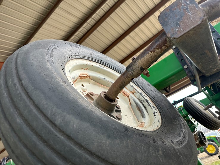 john-deere-1725-image-16