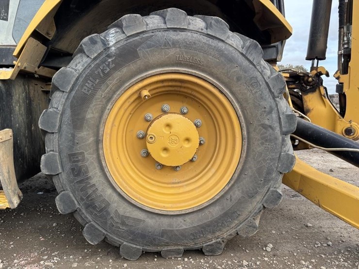 caterpillar-420f2-image-33