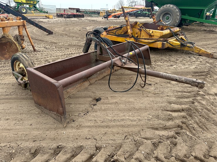 john-deere-810-image-2