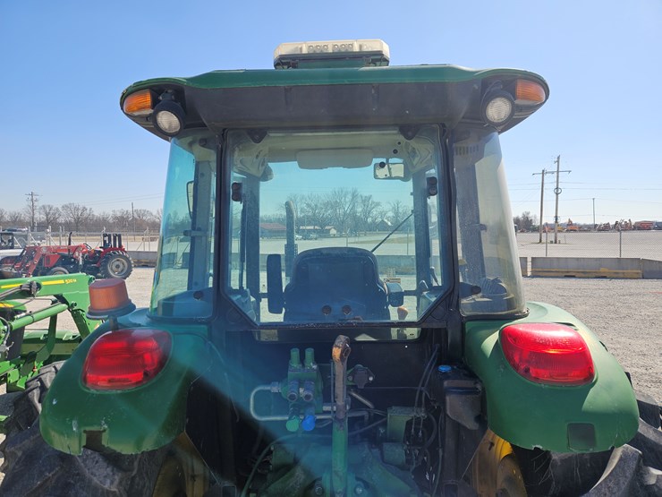 2011-john-deere-5085m-image-7