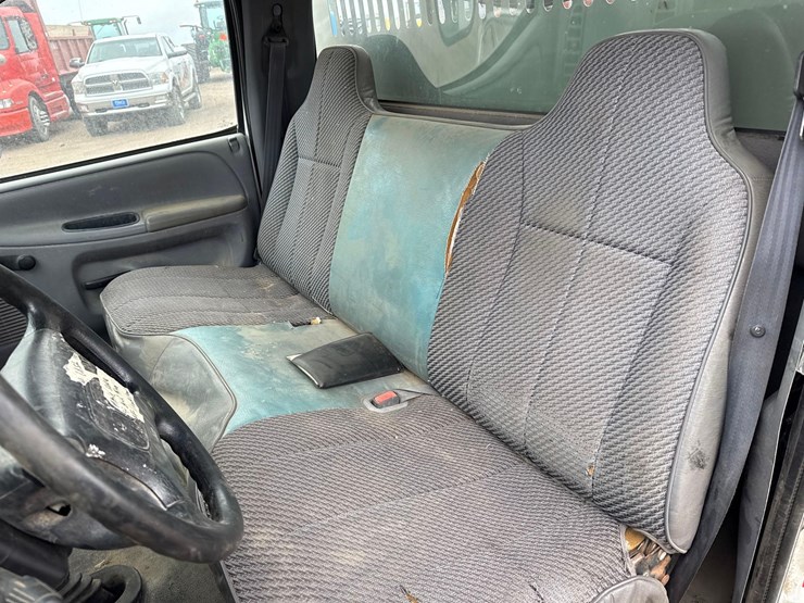 1998-dodge-r3500-chassis-image-17