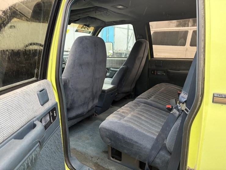 1993-chevrolet-3500-image-11