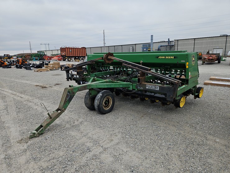 john-deere-750-image-16