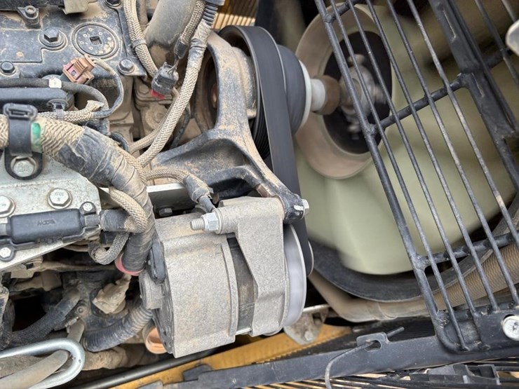 2018-deere-210lep-image-29