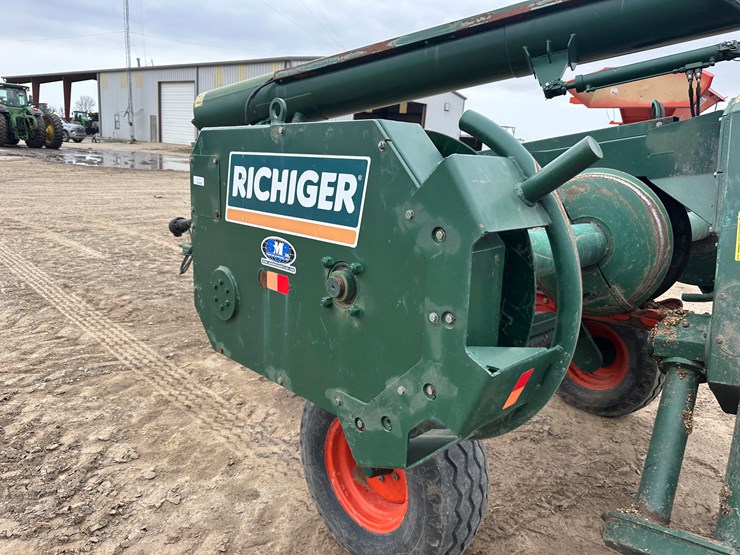 #38836-•-2019-richiger-e6910-grain-bag-unloader-image-16