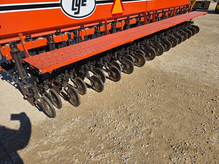 tye-series-v-image-4