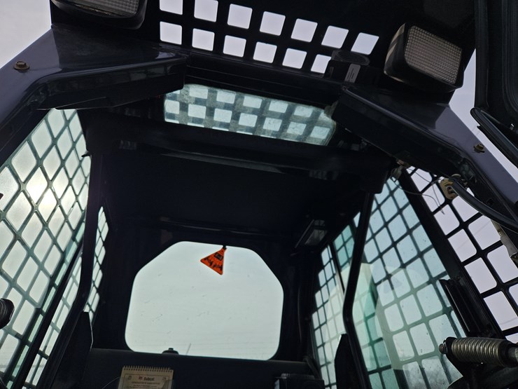 2016-bobcat-s70-image-8