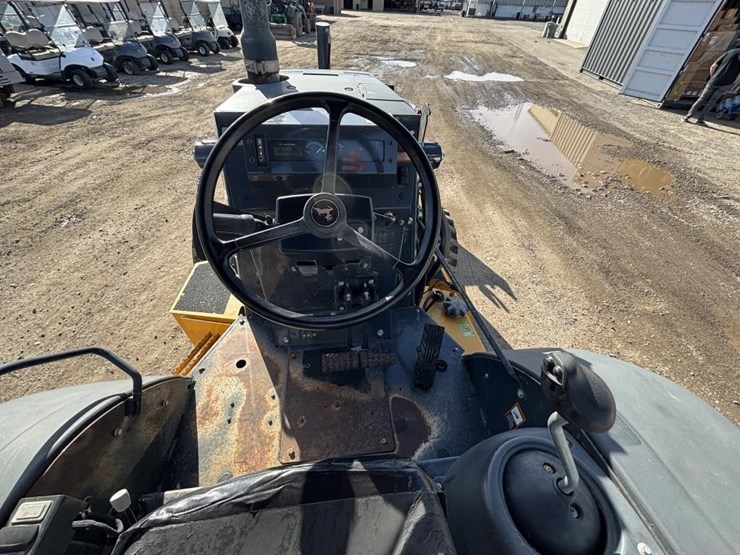 2018-deere-210lep-image-30