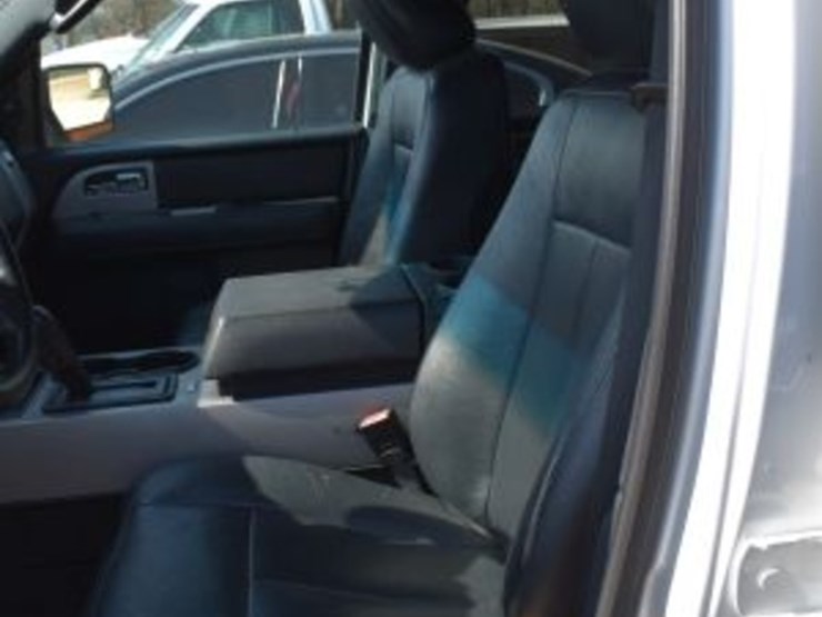 2017-ford-expedition-image-9