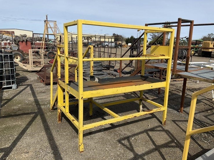 6'x4'x32"-steel-catwalk-platform-image-2